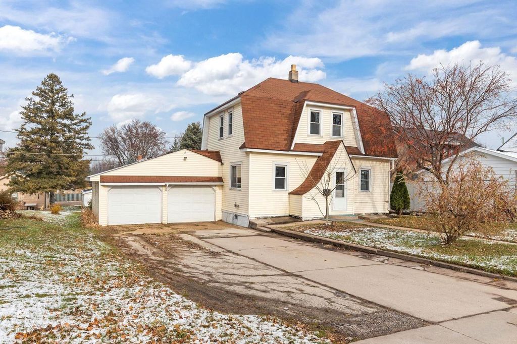 Photo of 609 W Cook STREET, New London, WI 54961 (MLS # 50318504)