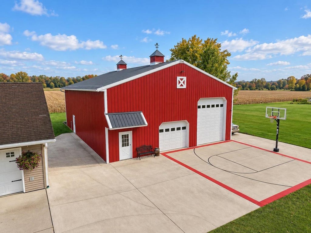 Photo of W670 Town Line ROAD, Krakow, WI 54137 (MLS # 50334738)