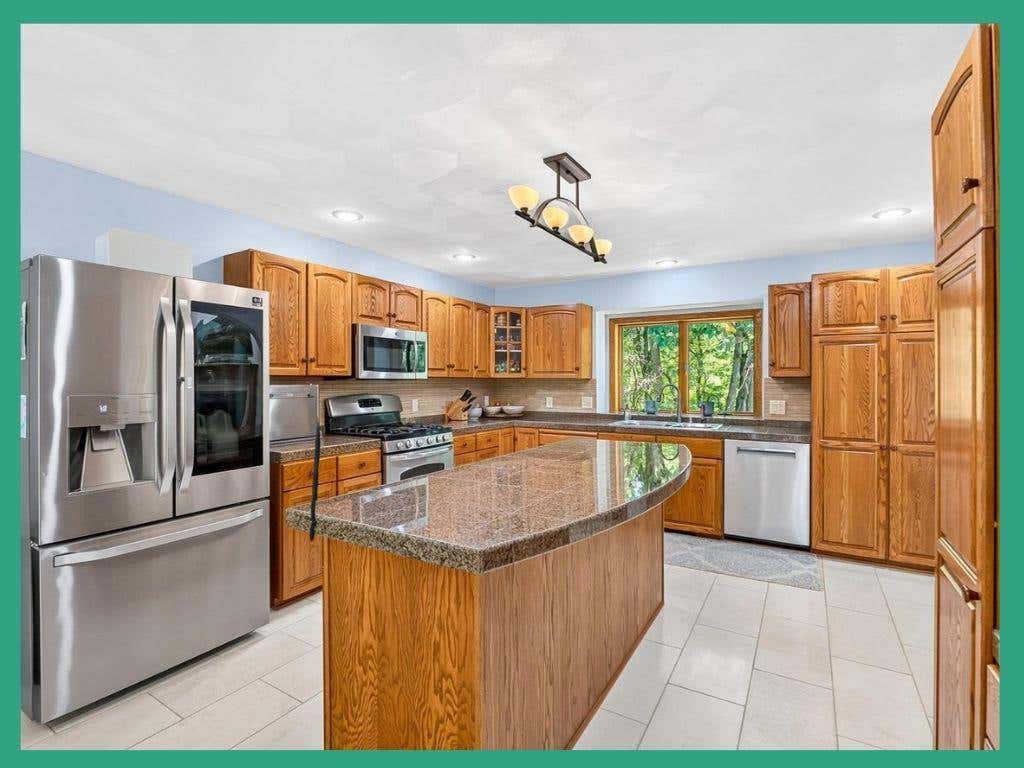 Photo of 546 Echo Valley ROAD, Brooklyn, WI 53521 (MLS # 2027077)