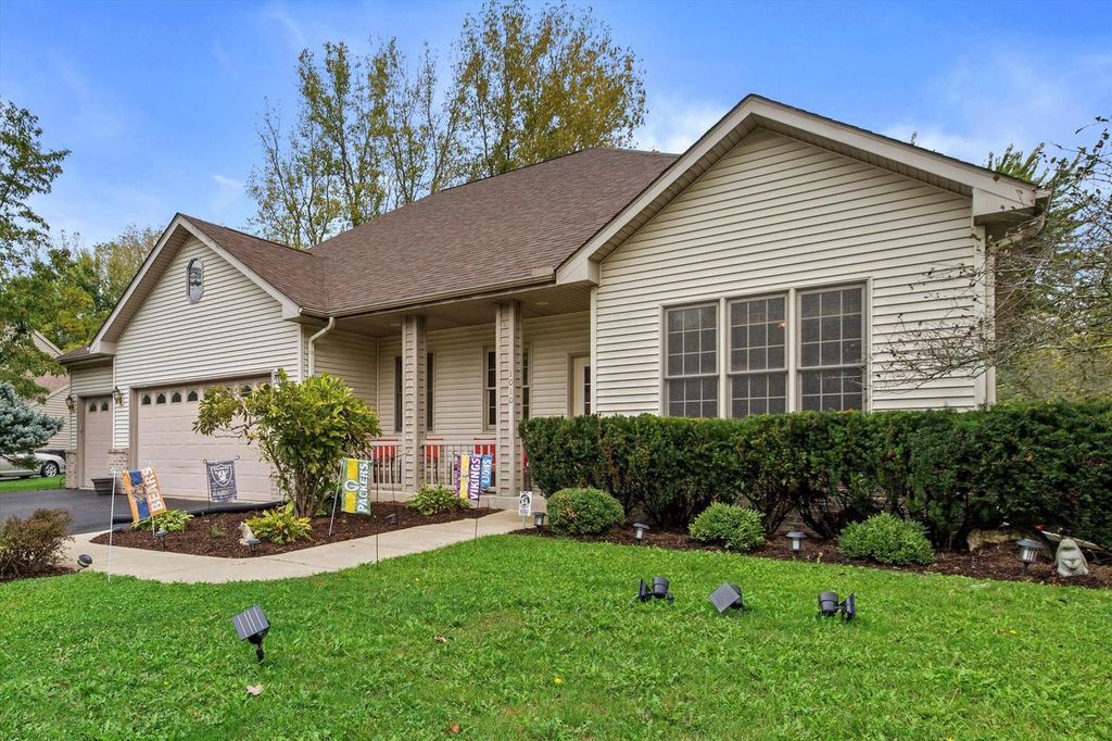 Photo of 1010 Marti COURT, Silver Lake, WI 53170 (MLS # 1943337)