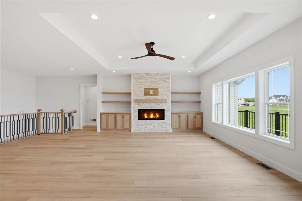 Photo of 567 Morning Cove CIRCLE, Verona, WI 53593 (MLS # 2020434)