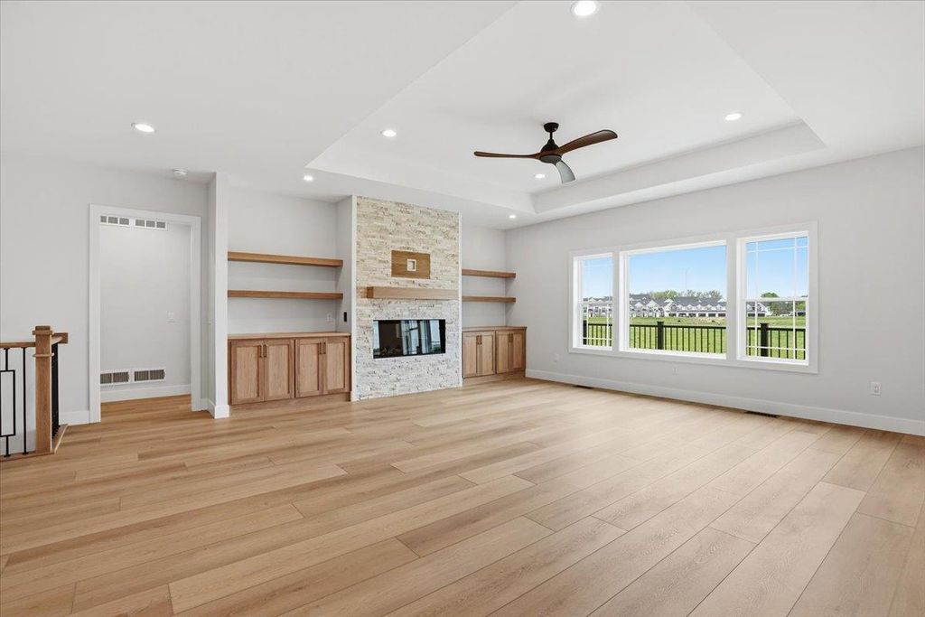 Photo of 567 Morning Cove CIRCLE, Verona, WI 53593 (MLS # 2020434)