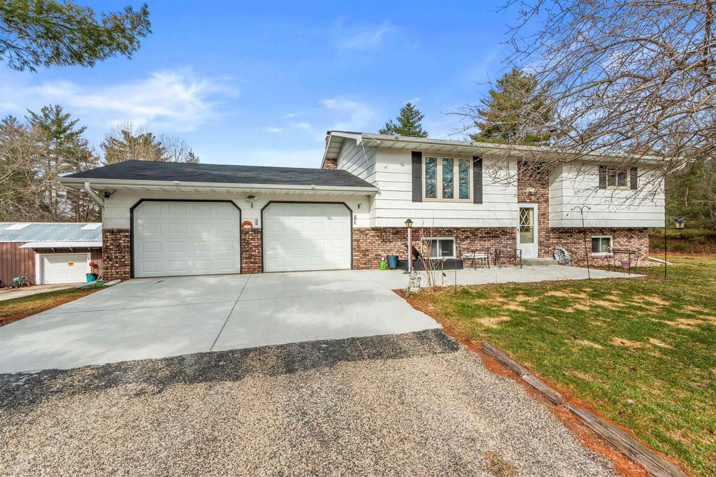 Photo of 1211 18th DRIVE, Arkdale, WI 54613 (MLS # 2018131)