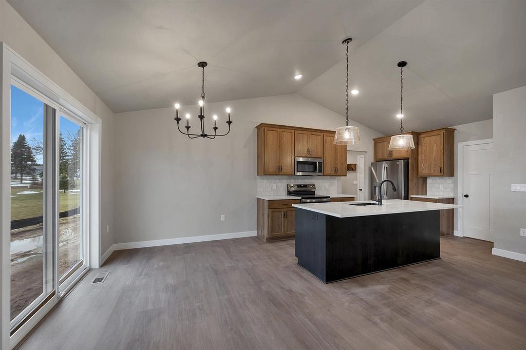 Photo of 4981 Water Mint COURT, Green Bay, WI 54313 (MLS # 50322818)