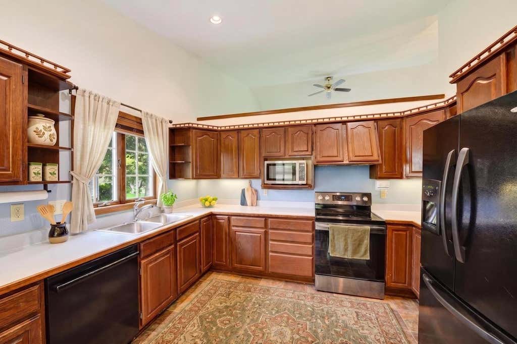 Photo of 7862 W Oakbrook CIRCLE, Madison, WI 53717 (MLS # 2030272)