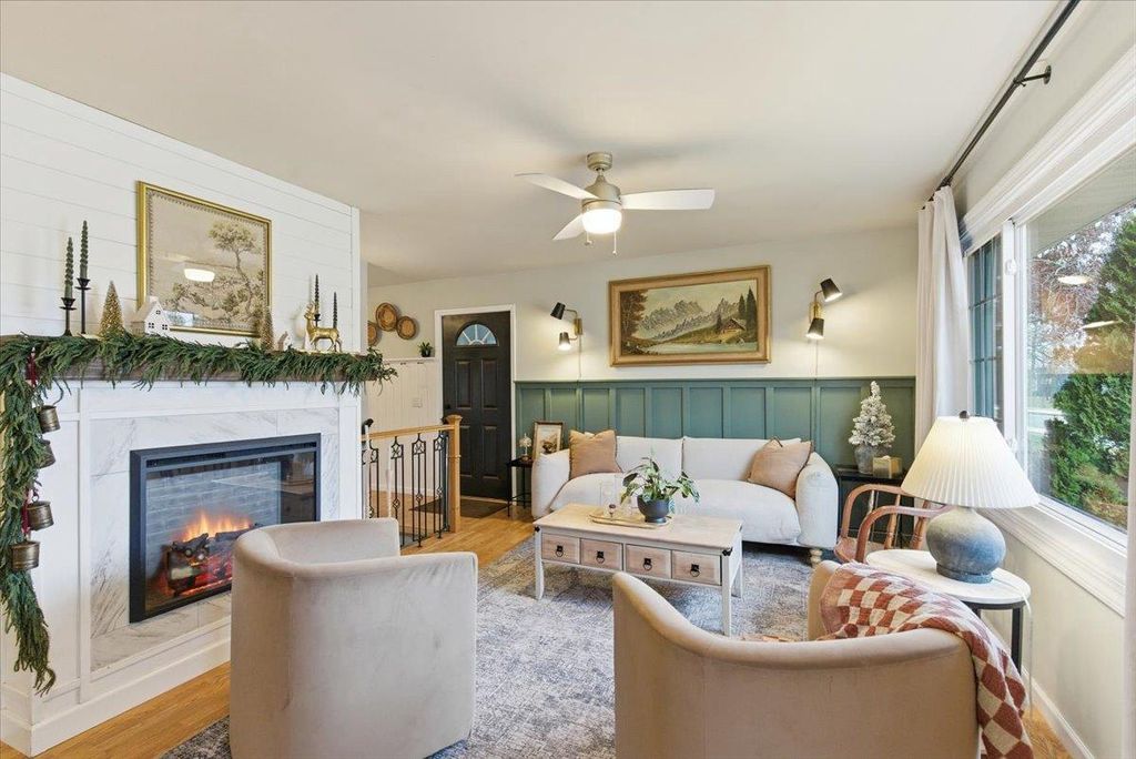 Photo of 127 Thomson LANE, Oregon, WI 53575 (MLS # 2014141)