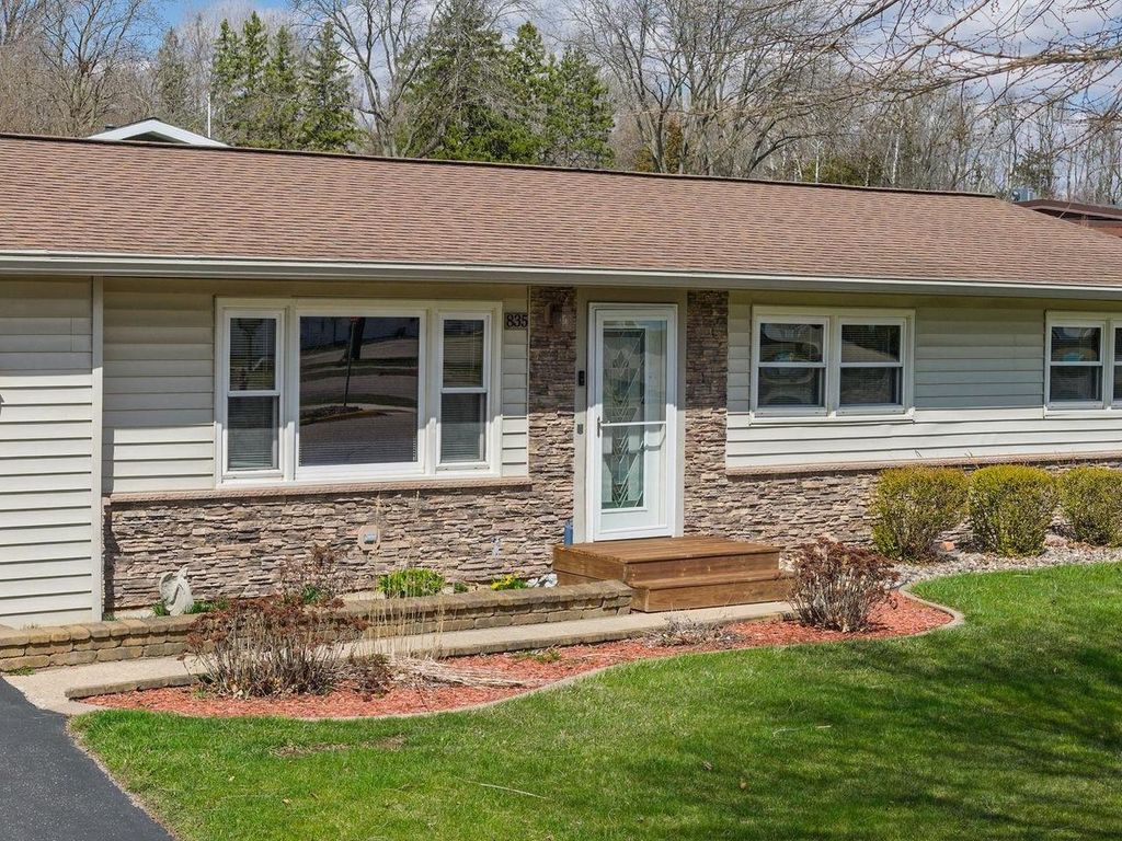 Photo of 835 12th STREET, Baraboo, WI 53913 (MLS # 2020515)