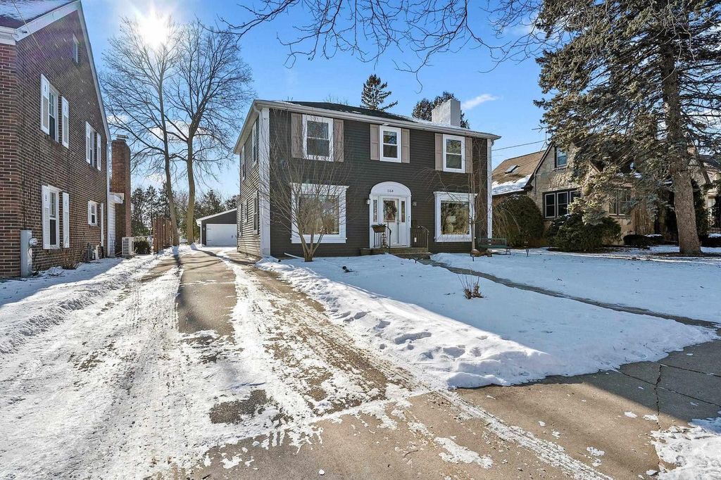 Photo of 1164 Eliza STREET, Green Bay, WI 54301 (MLS # 50320735)