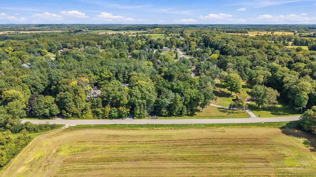 Photo of 5510 Maple ROAD, West Bend, WI 53095 (MLS # 1982018)