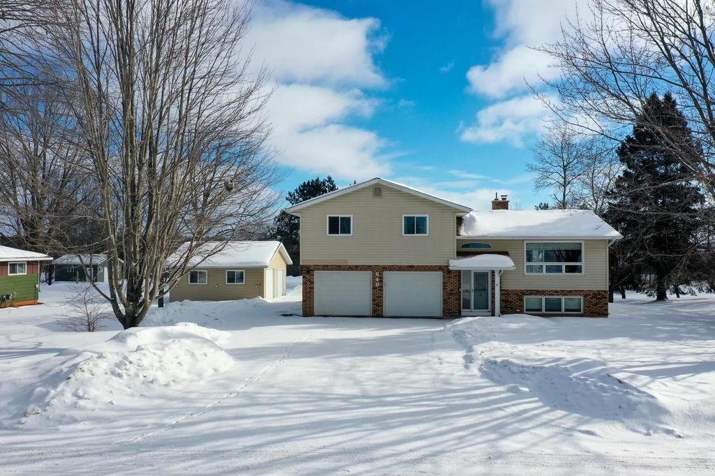 Photo of 840 Malibu DRIVE, Medford, WI 54451 (MLS # 22600369)
