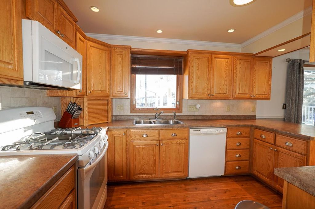 Photo of 840 Malibu DRIVE, Medford, WI 54451 (MLS # 22600369)