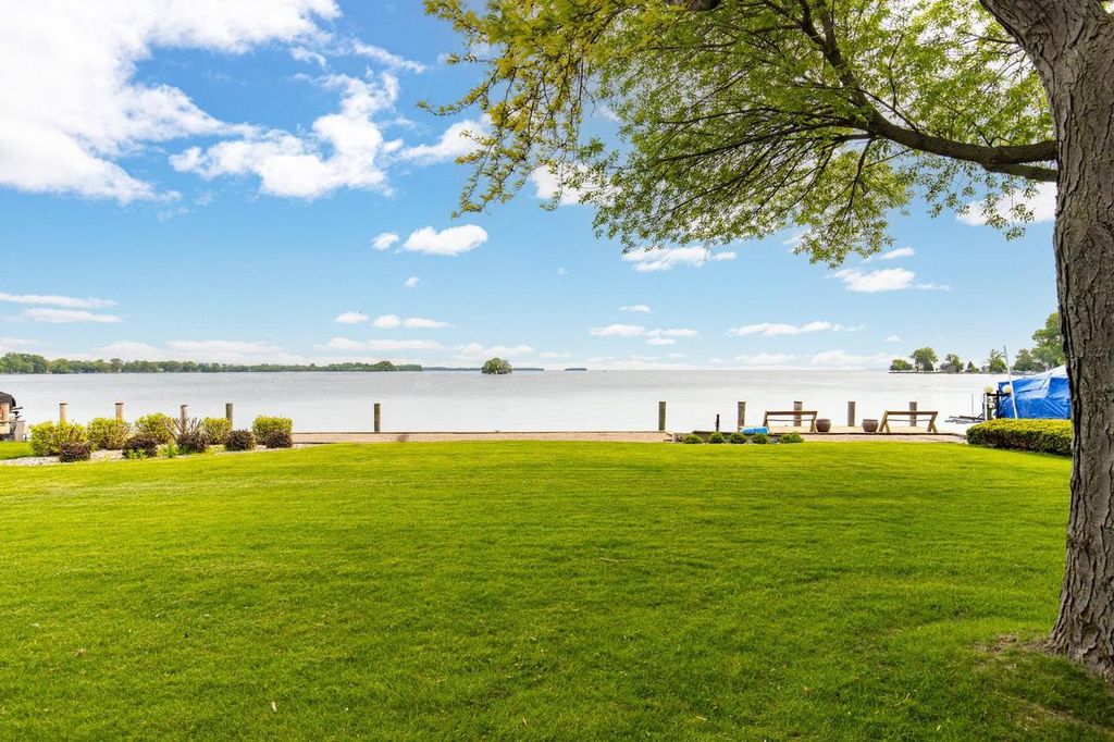 Photo of 2136 White Swan DRIVE, Oshkosh, WI 54901 (MLS # 50320737)