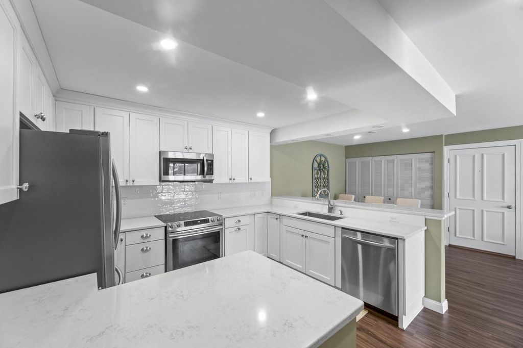 Photo of 321 Park Hill DRIVE #A, Pewaukee, WI 53072 (MLS # 1947572)