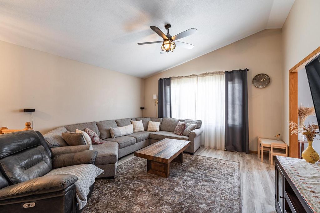 Photo of 1004 Remington DRIVE, Holmen, WI 54636 (MLS # 1951573)