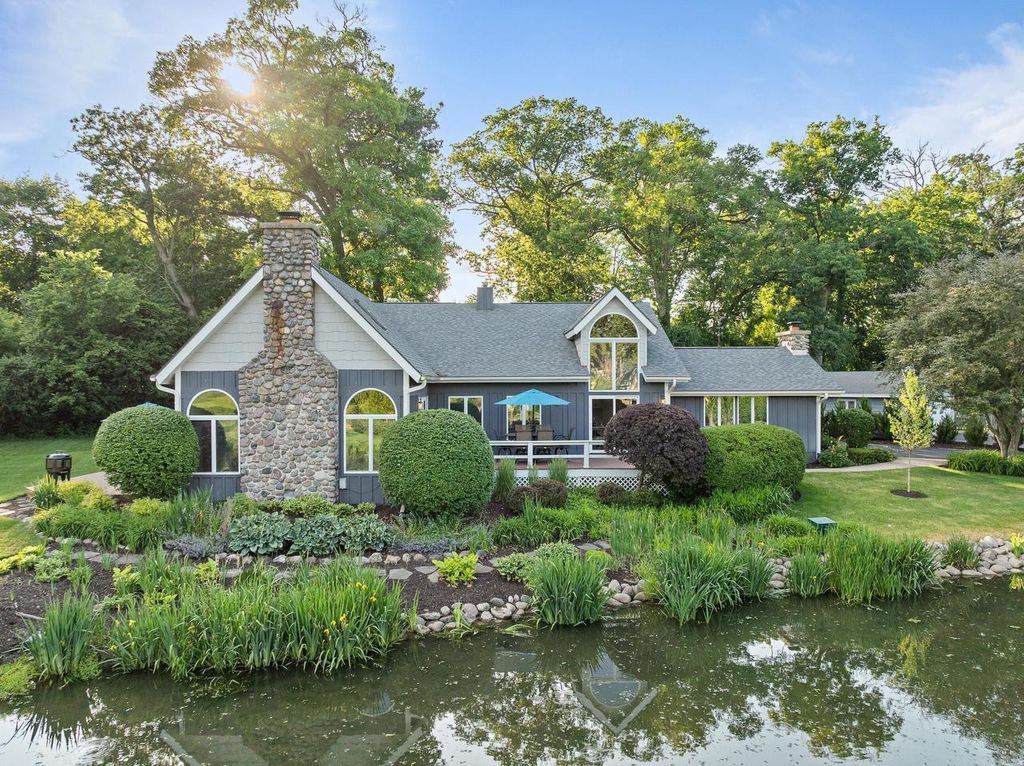 Photo of 1817 N Wildwood DRIVE, Lake Geneva, WI 53147 (MLS # 1967064)