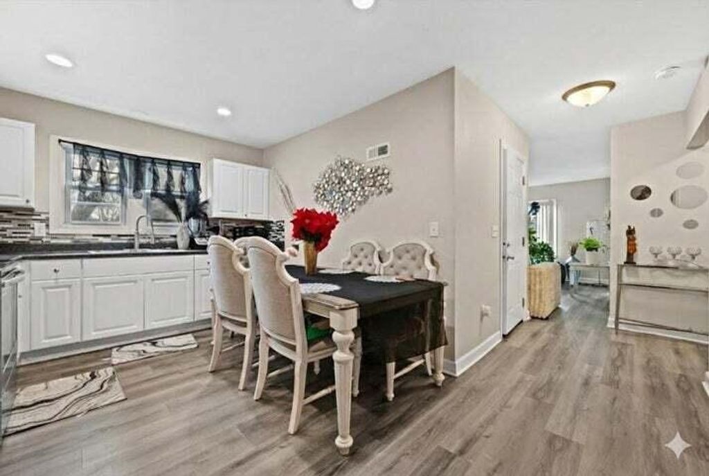 Photo of 5324 N 48th STREET, Milwaukee, WI 53218 (MLS # 1947799)