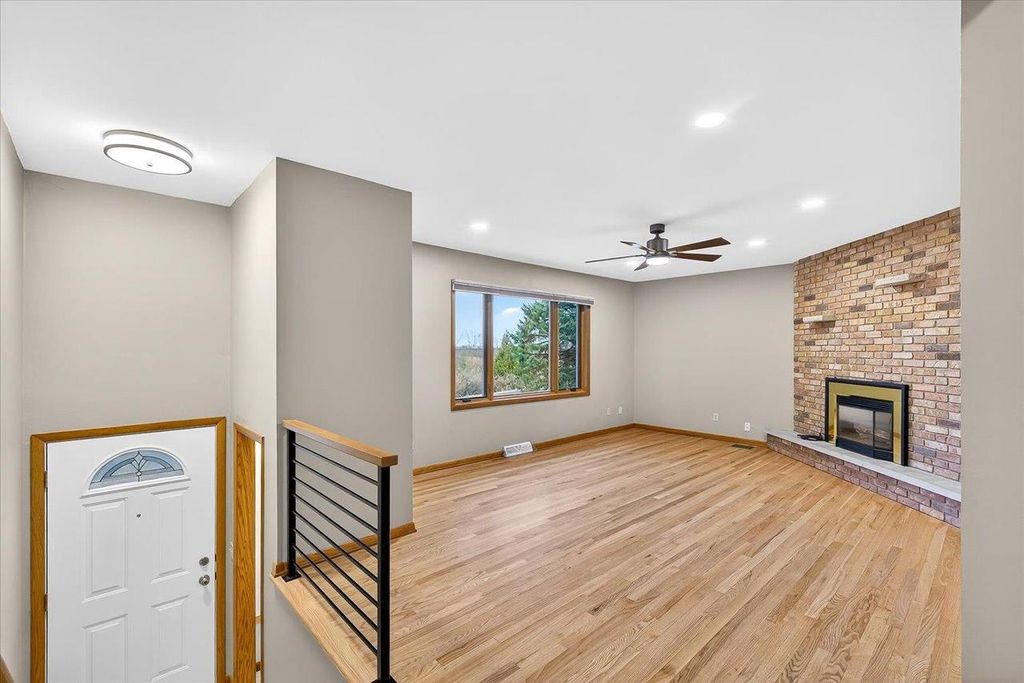 Photo of 4175 Mahoney ROAD, Mcfarland, WI 53558 (MLS # 2017179)