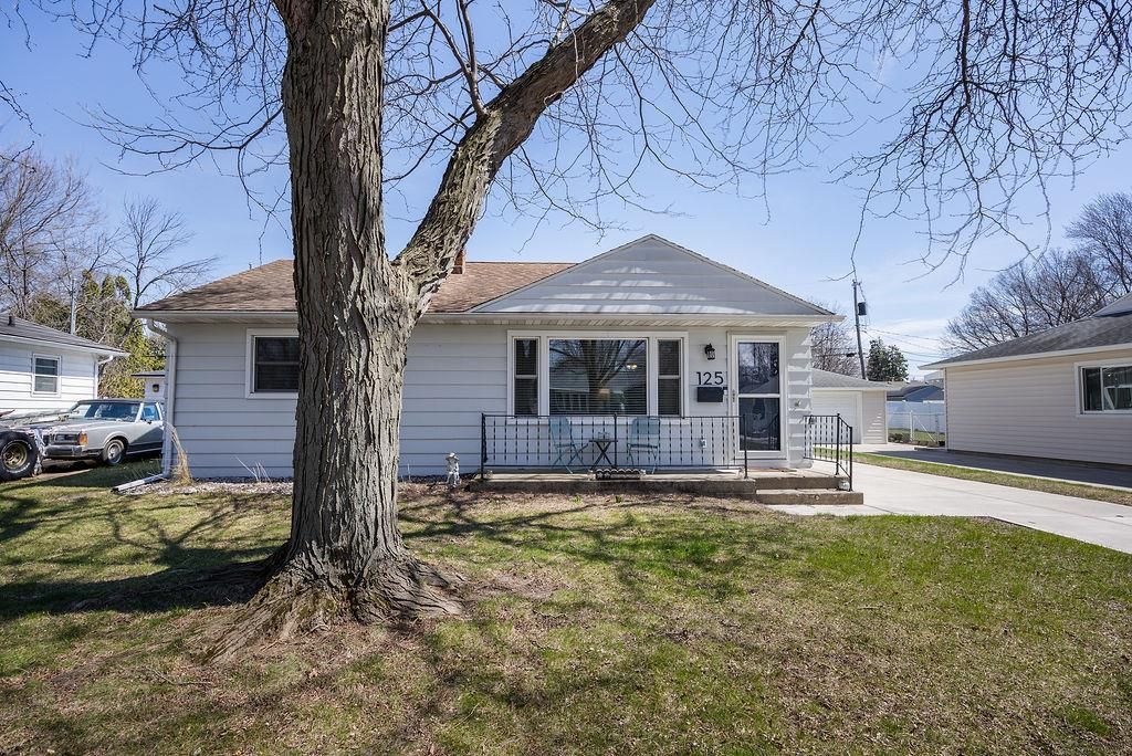 Photo of 125 Cumberland LANE, Madison, WI 53714 (MLS # 2016778)