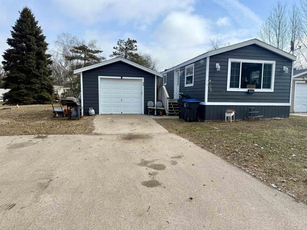 Photo of N2639 County Road Z B68 ROAD, Dousman, WI 53118 (MLS # 2017009)