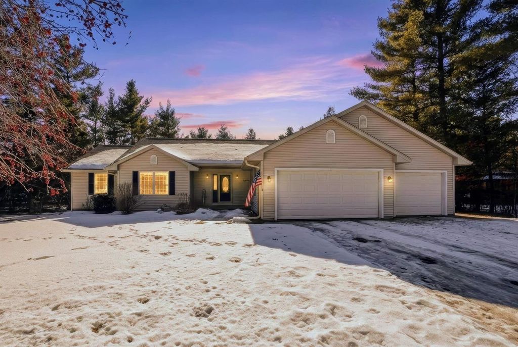 Photo of 4520 Black Forest DRIVE, Wisconsin Rapids, WI 54494 (MLS # 22600675)