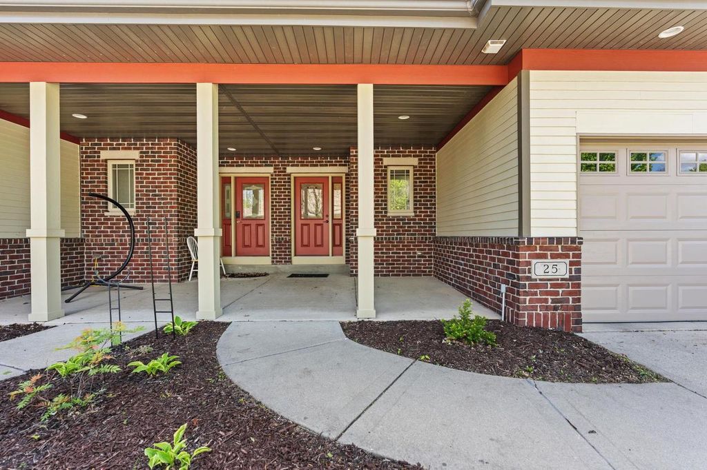 Photo of 25 Windswept WAY, Fitchburg, WI 53719 (MLS # 2023996)