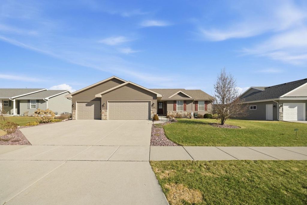 Photo of 130 E Gailen LANE, Milton, WI 53563 (MLS # 2018537)