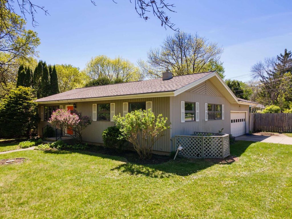 Photo of 2002 Rae LANE, Madison, WI 53711 (MLS # 2019923)