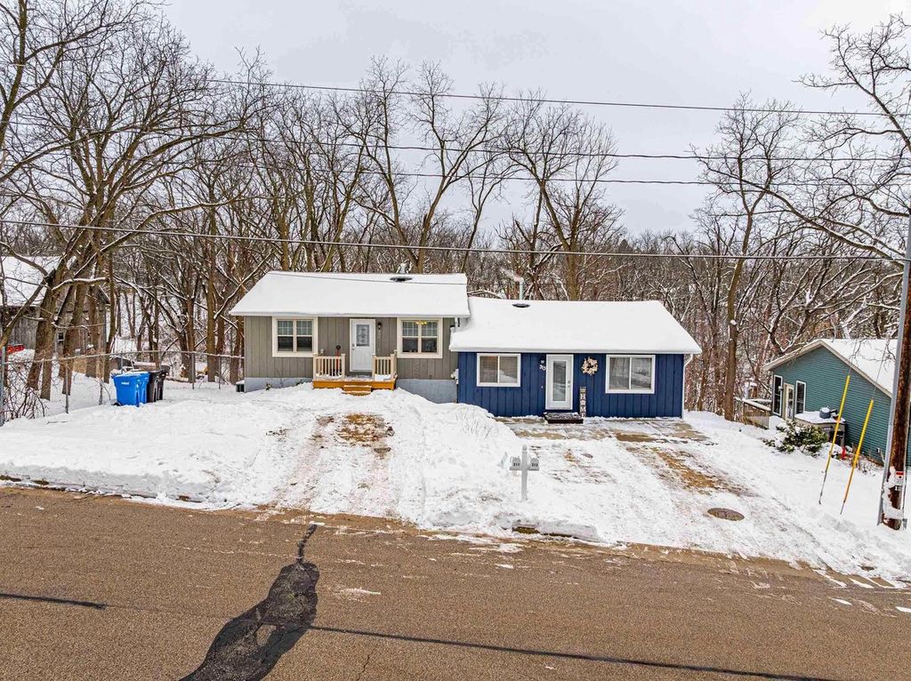 Photo of 311 - 313 Wilson STREET, Mount Horeb, WI 53572 (MLS # 2013277)