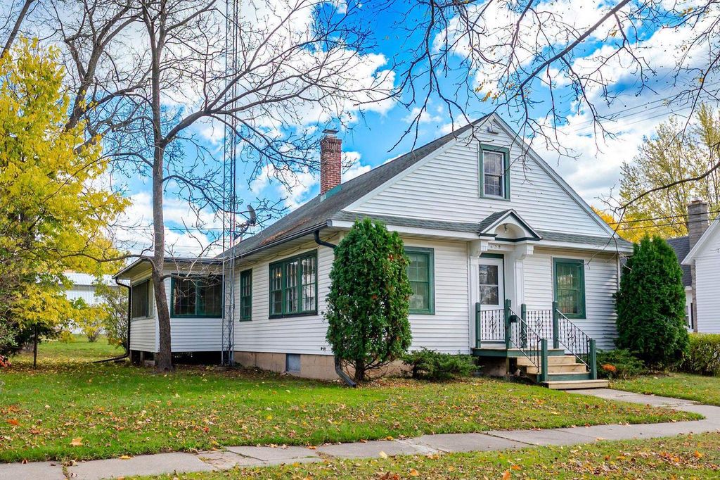 Photo of 622 Bowman ROAD, Wisconsin Dells, WI 53965 (MLS # 2010975)