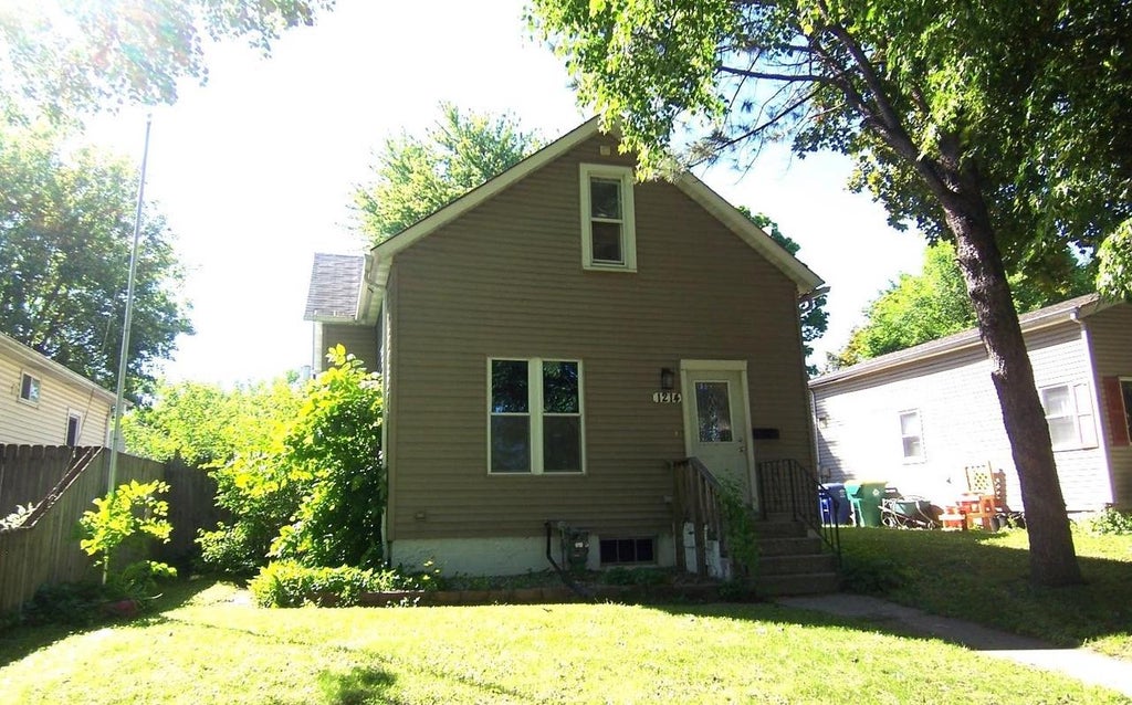 Photo of 1214 S Greenwood AVENUE, Green Bay, WI 54304 (MLS # 50326992)