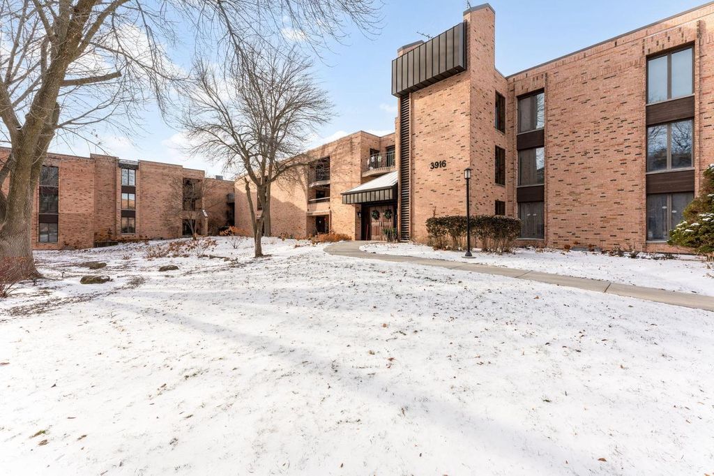 Photo of 3916 N Oakland AVENUE #224, Shorewood, WI 53211 (MLS # 1947634)
