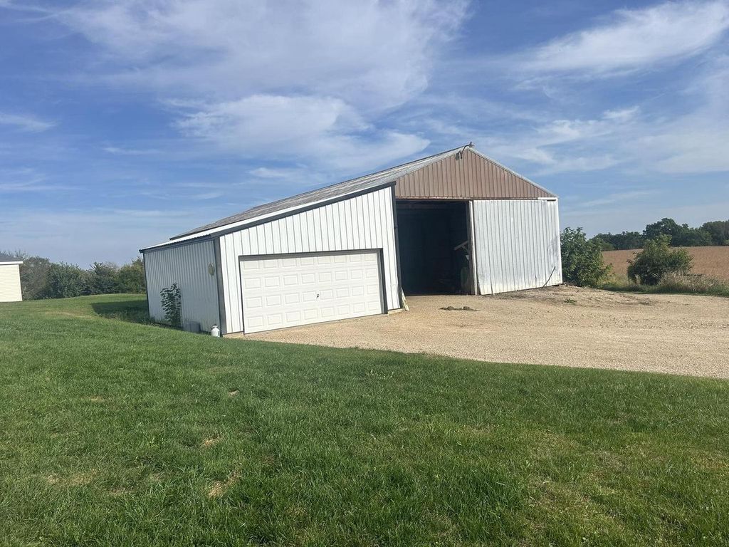 Photo of 61058 County Road B ROAD, Ferryville, WI 54628 (MLS # 2014119)