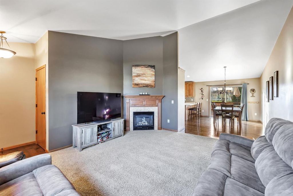 Photo of 2937 Yellow Jasmine WAY, Green Bay, WI 54313 (MLS # 50318753)