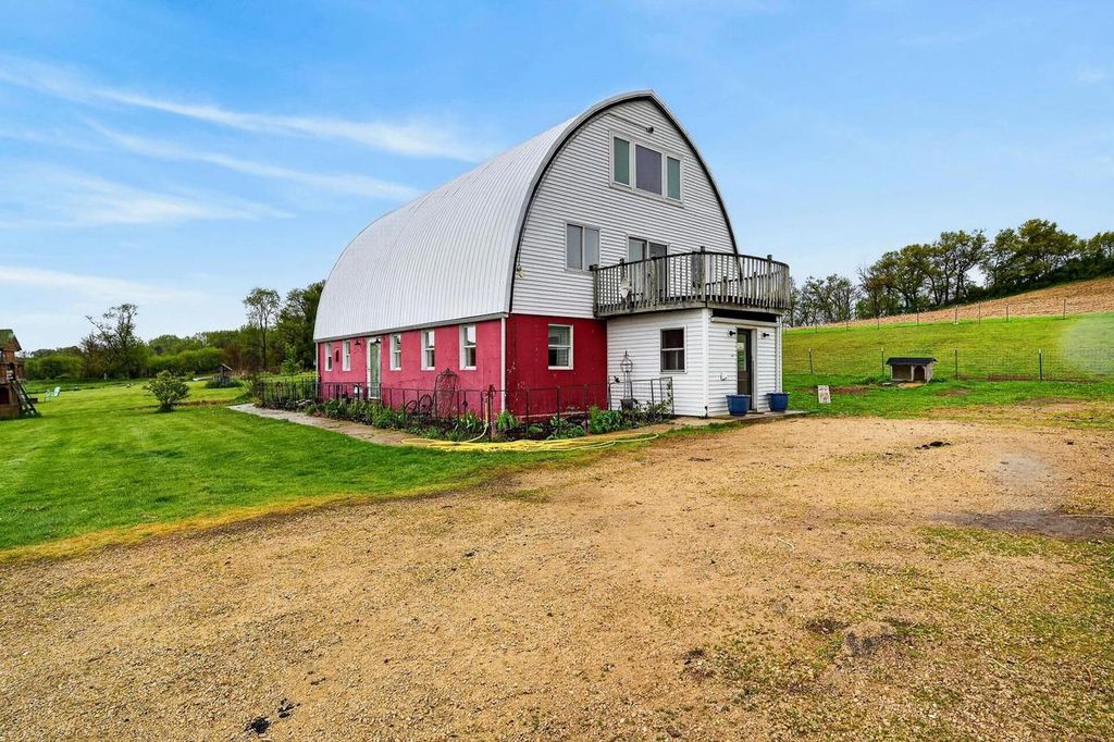 Photo of 11576 Walnut ROAD, Darlington, WI 53530 (MLS # 2020983)