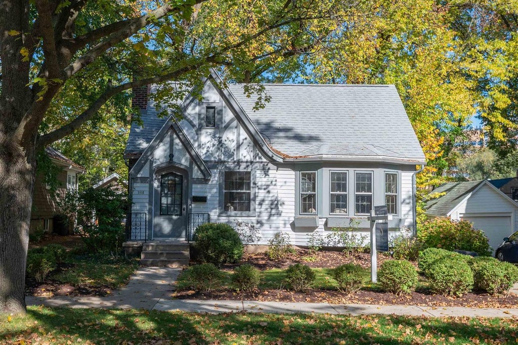 Photo of 2618 Stevens STREET, Madison, WI 53705 (MLS # 2028251)
