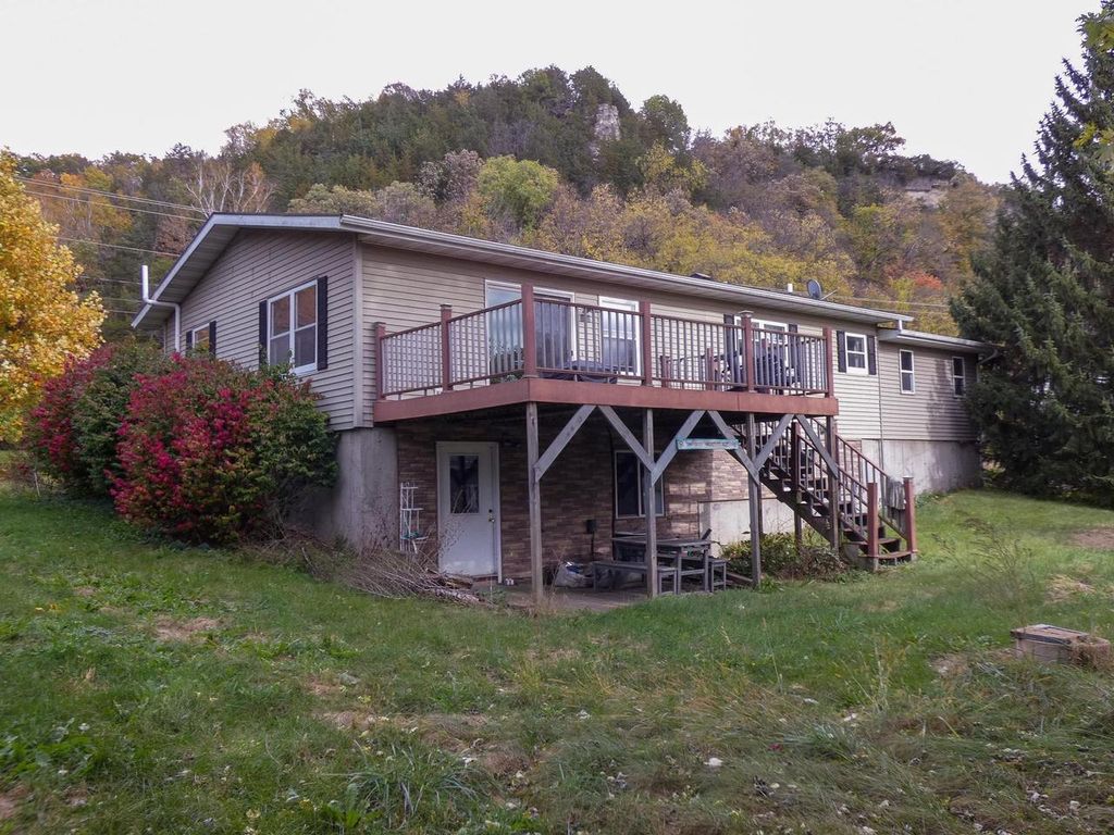 Photo of 11709 County Rd VV, Cassville, WI 53806 (MLS # 2017573)