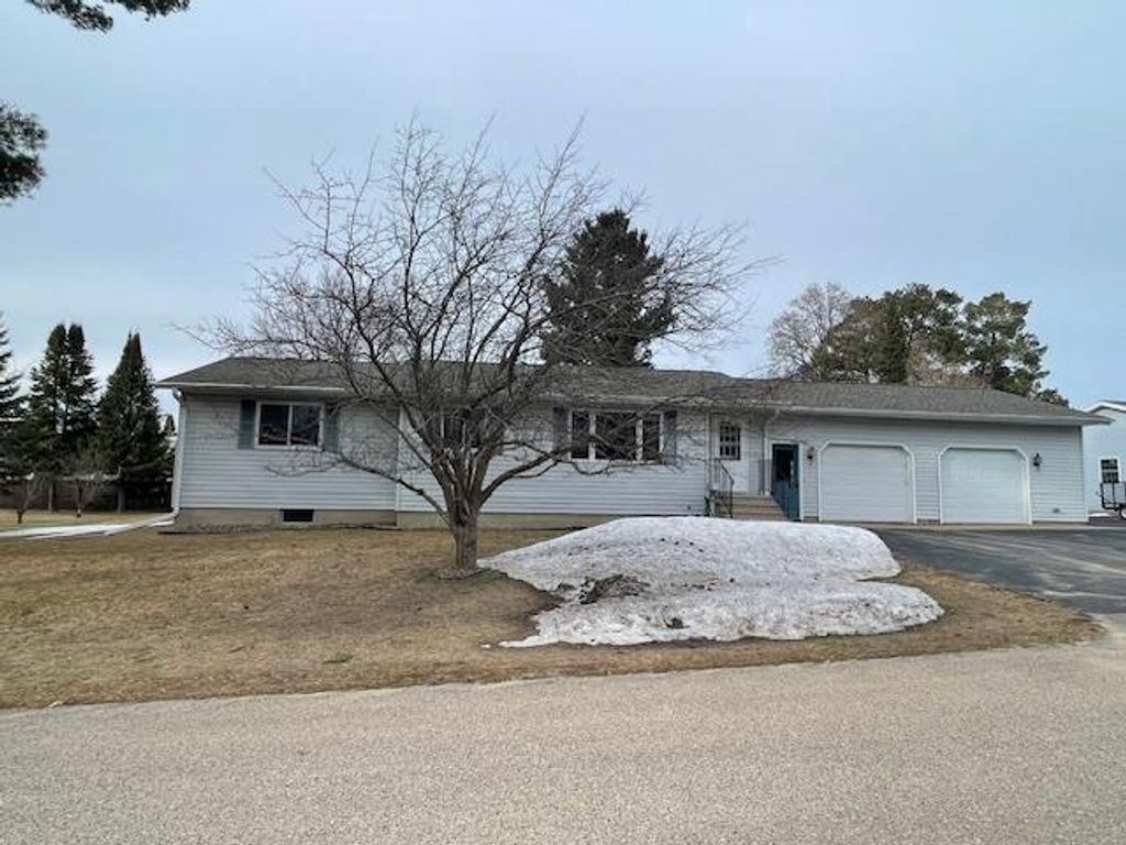 Photo of 912 Duchac STREET, Antigo, WI 54409 (MLS # 22601308)