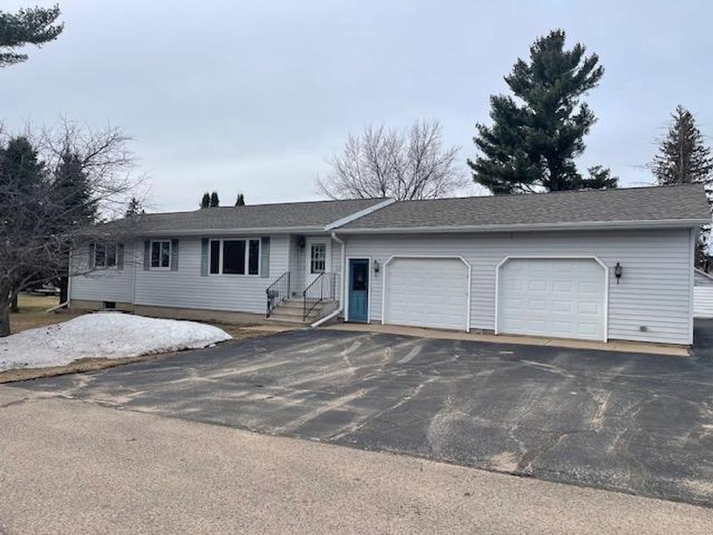 Photo of 912 Duchac STREET, Antigo, WI 54409 (MLS # 22601308)