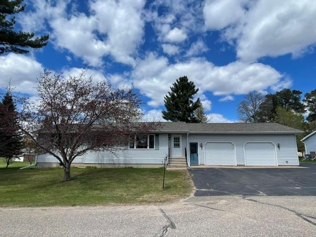Photo of 912 Duchac STREET, Antigo, WI 54409 (MLS # 22601308)