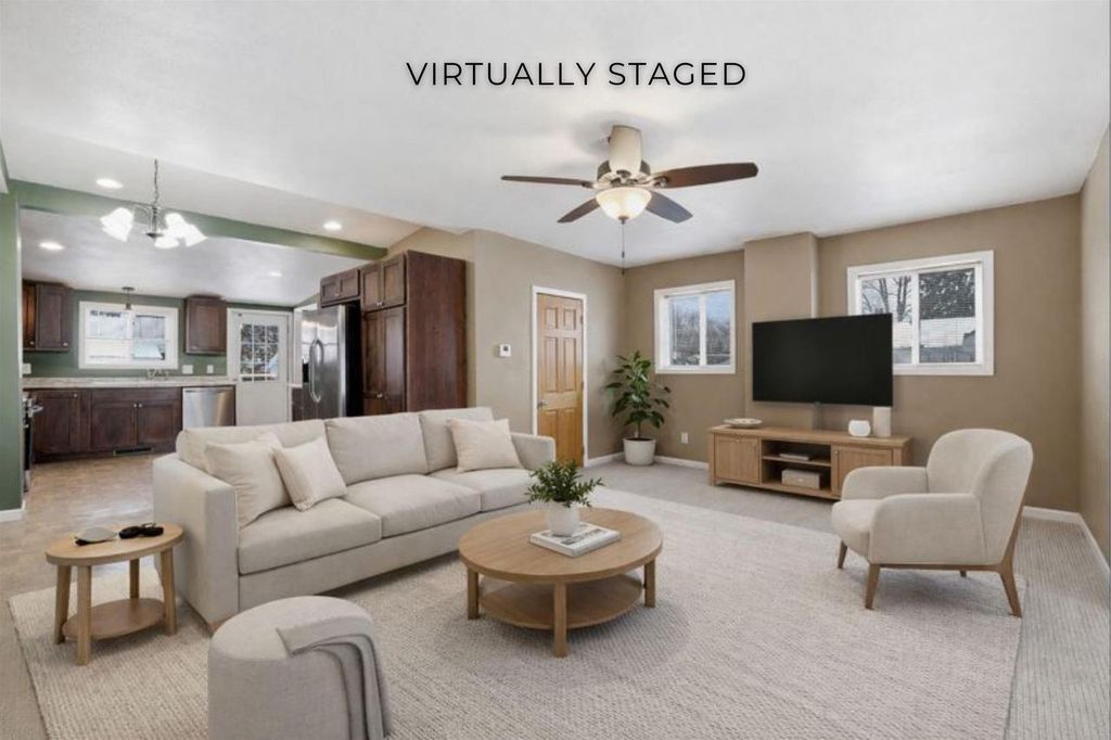 Photo of 1017 6th AVENUE, Stevens Point, WI 54481 (MLS # 22600210)