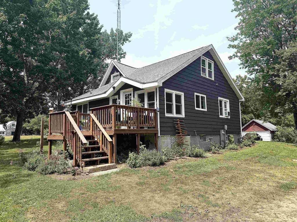 Photo of 335 Church STREET, Oxford, WI 53952 (MLS # 2029598)