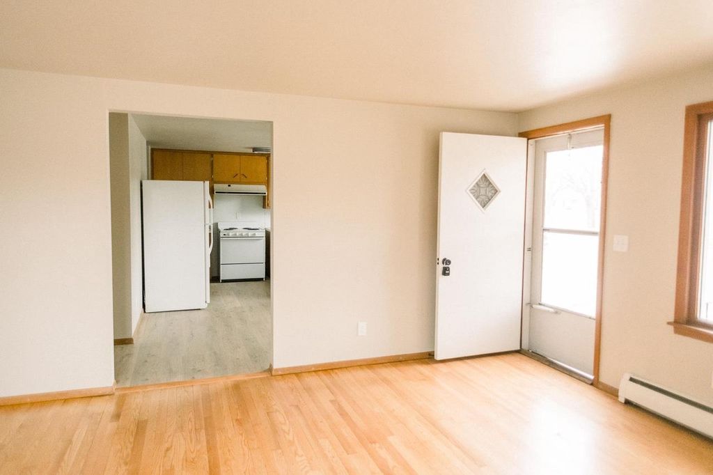 Photo of 1457 Bond STREET, Green Bay, WI 54303 (MLS # 50323105)