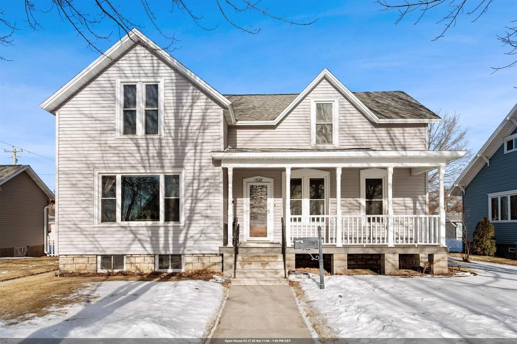 Photo of 1528 Carney BOULEVARD, Marinette, WI 54143 (MLS # 50320123)