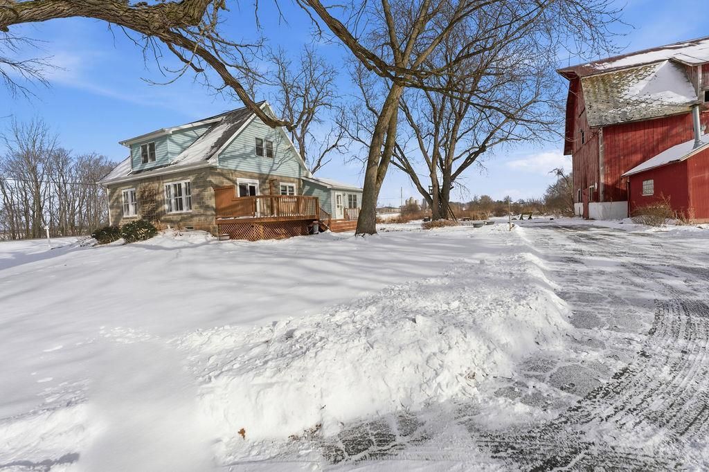 Photo of 5987 County Rd E Rd, Omro, WI 54963 (MLS # 50320149)