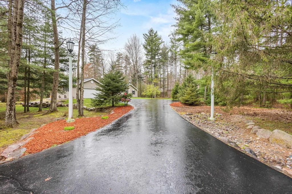 Photo of 4775 Pine Ridge TRAIL, Abrams, WI 54101 (MLS # 50324663)