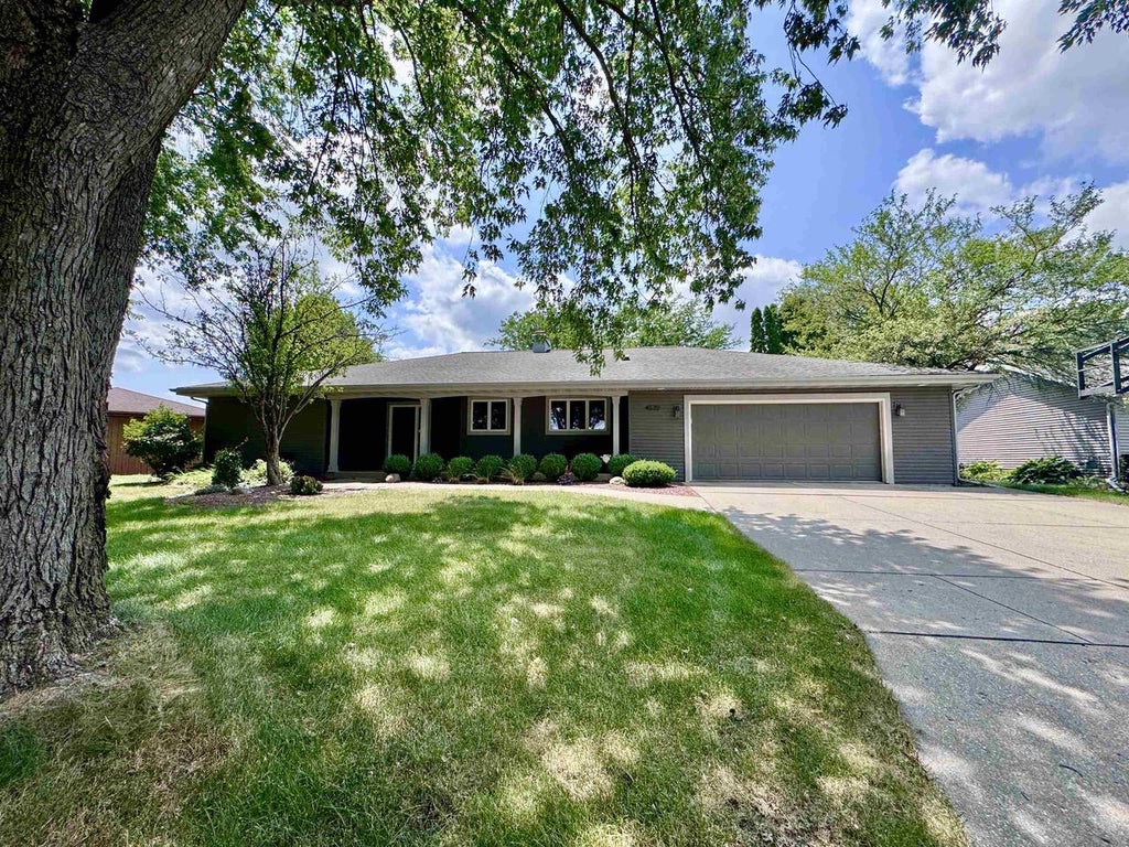 Photo of 4520 Hearthridge DRIVE, Janesville, WI 53546 (MLS # 2030610)