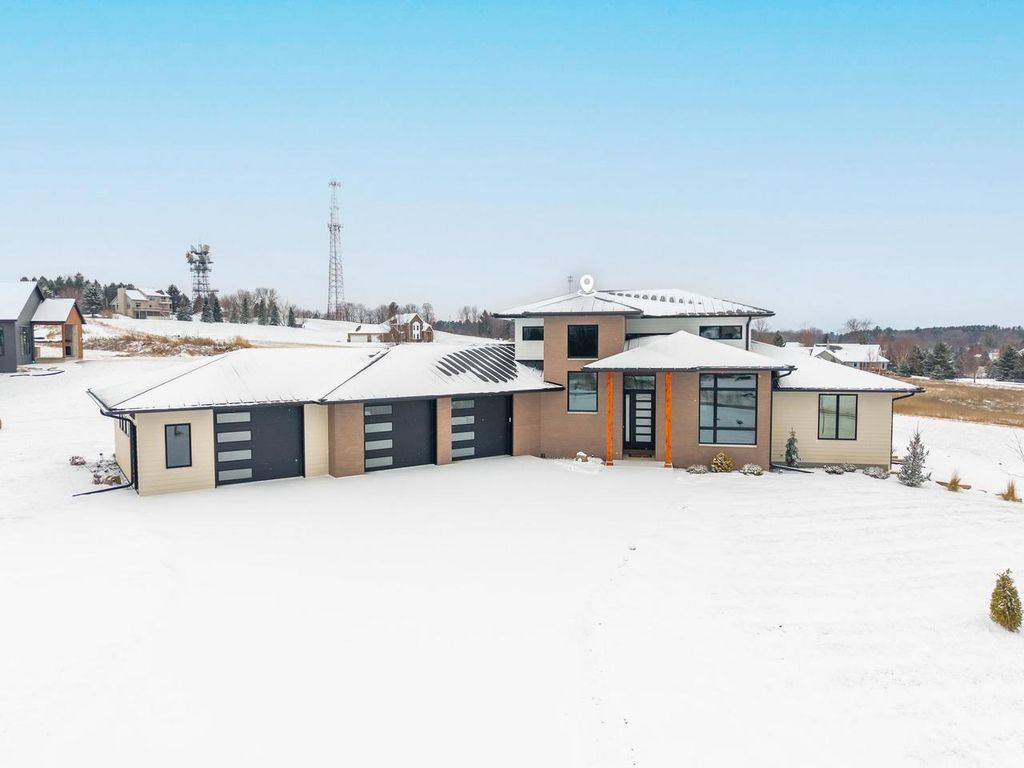 Photo of W8251 Hackberry Hills ROAD, Hortonville, WI 54944 (MLS # 50320029)