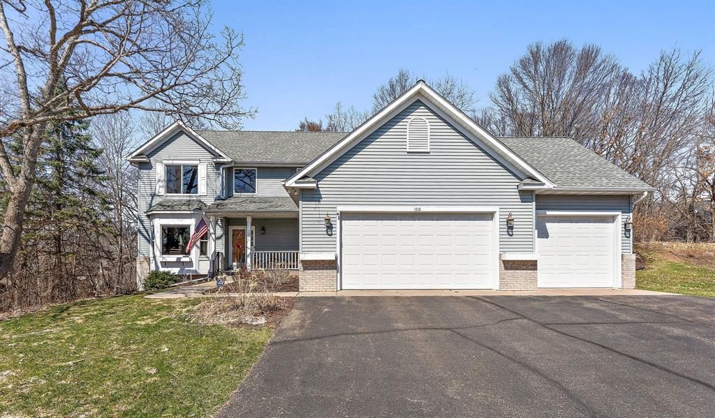 Photo of 1016 Willow River ROAD, Hudson, WI 54016 (MLS # 1600319)