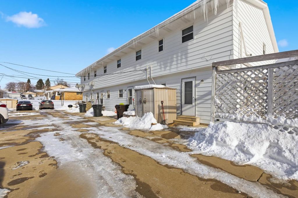 Photo of 508-514 11th AVENUE, South Milwaukee, WI 53172 (MLS # 1944857)