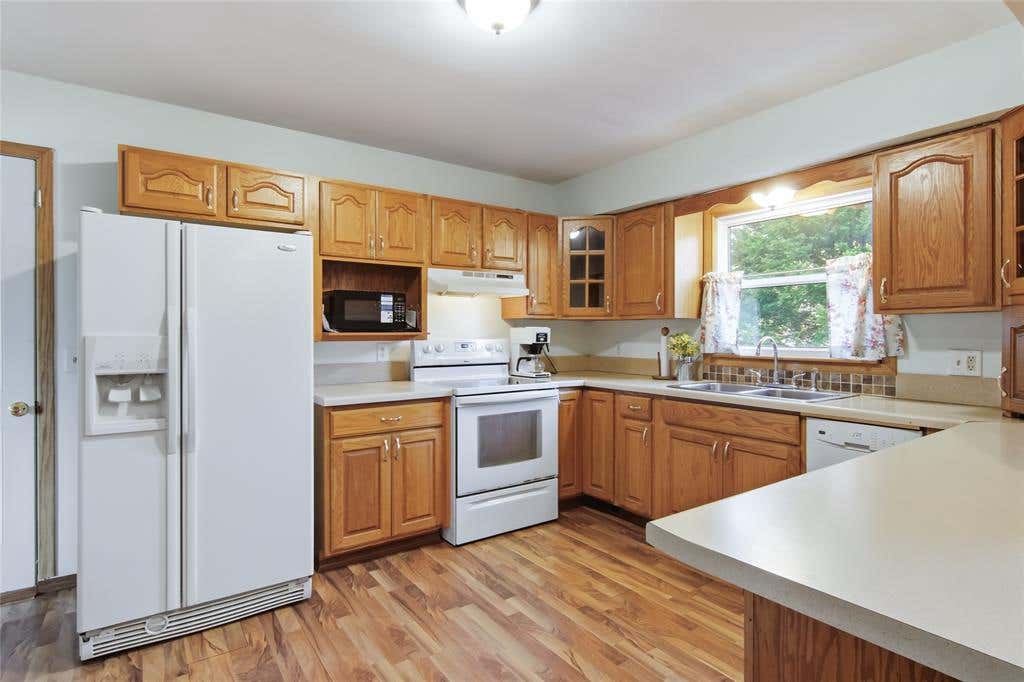Photo of 1002 W Spruce STREET, Chippewa Falls, WI 54729 (MLS # 1604203)